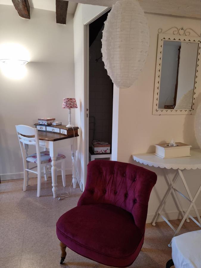 L 'Aupinouse Chambre Double Pivoine Avec Salle D'Eau Privative La Suze-sur-Sarthe Exterior foto